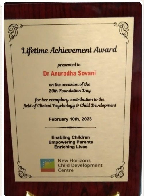 Lifetime Achievement Award : Dr Anuradha Sovani